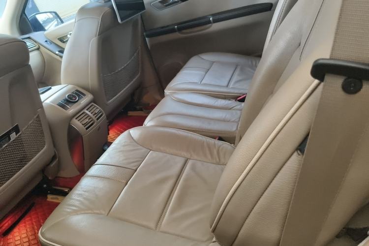 Used Mercedes-Benz R-Class 2017 R 320 4MATIC Business Edition Prestige Model
