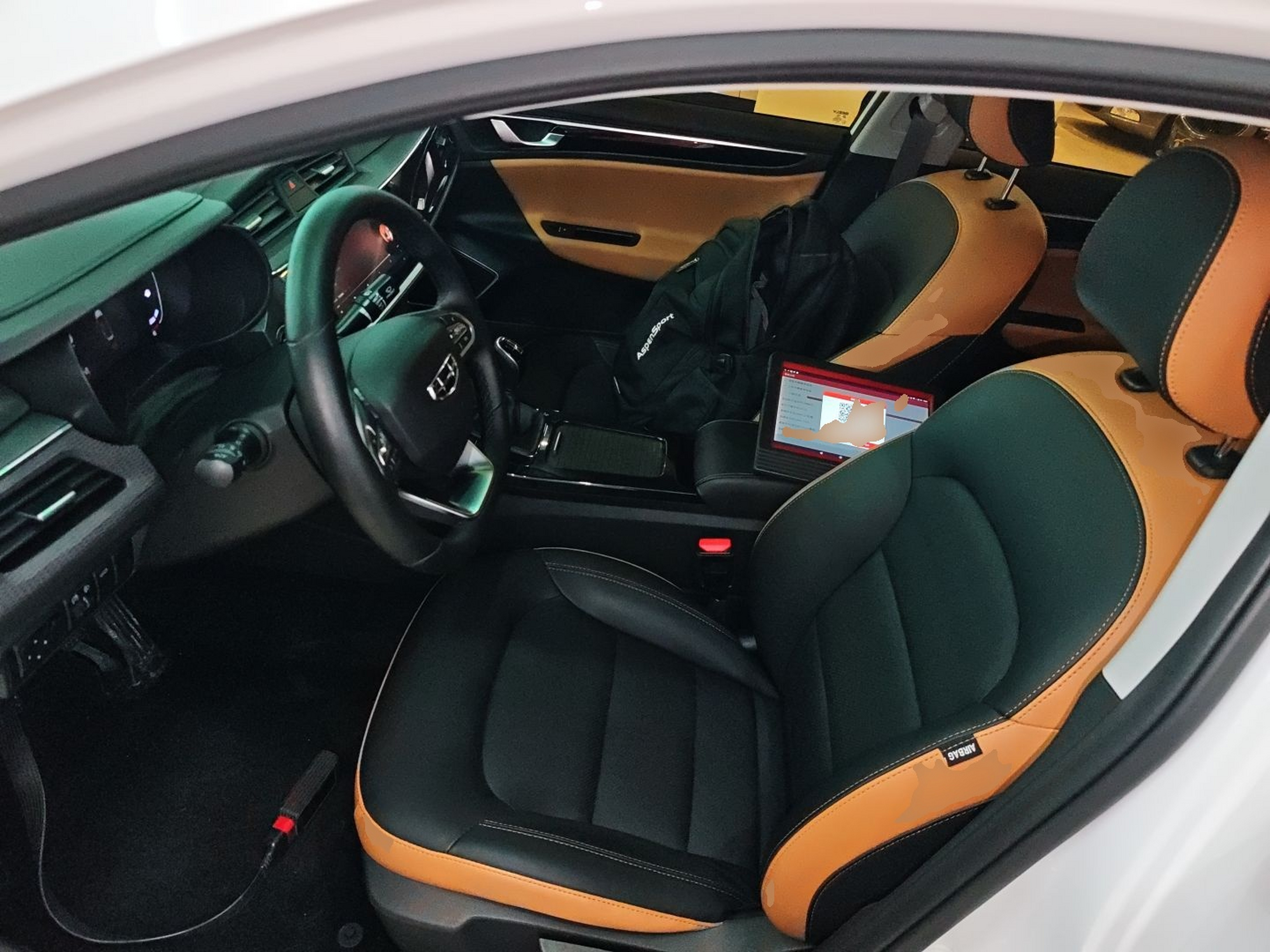 Переднее сиденье в автомобиле