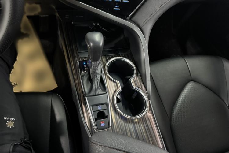 Used Toyota Camry 2019 2.0G Luxury Edition China VI Standard
