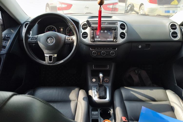 Used Volkswagen Tiguan 2015 1.8TSI Automatic All-Wheel-Drive Luxury Model
