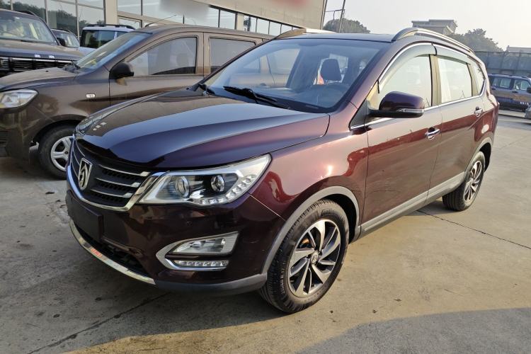 Used Baojun 560 2015 1.8L Manual Luxury Model
