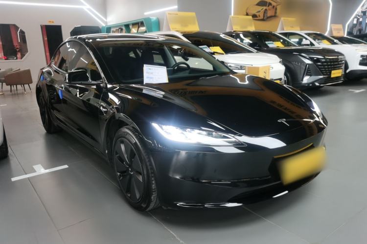 Used Tesla Model 3 2023 Rear-Wheel-Drive Version
