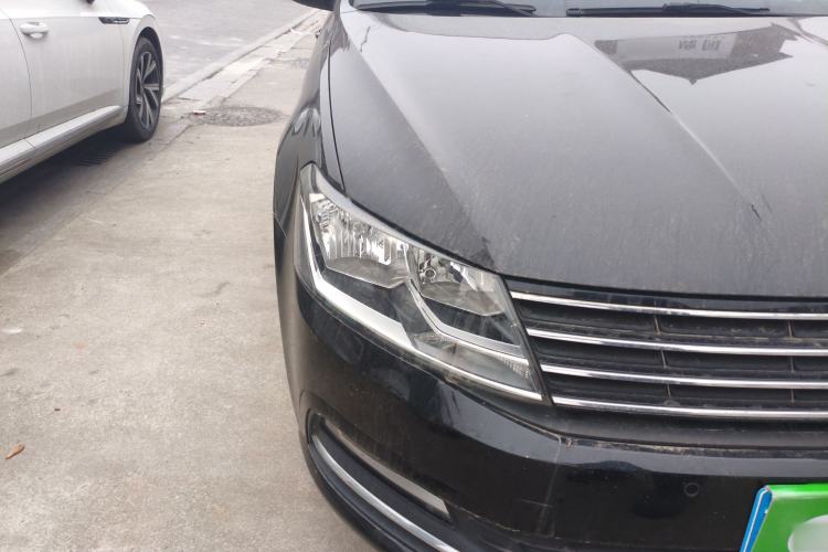 Used Volkswagen Lavida 2015 1.6L Automatic Comfort Edition
