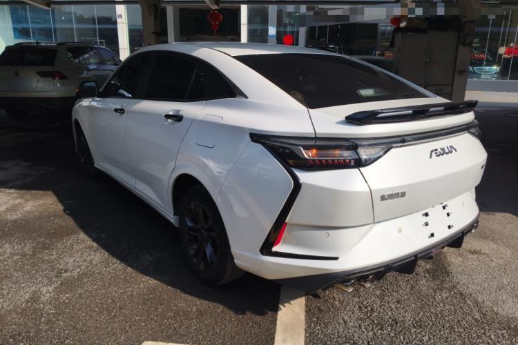 Used Dongfeng Aeolus Yixuan 2023 Mach Edition 1.5L Automatic Chasing Shadow Version