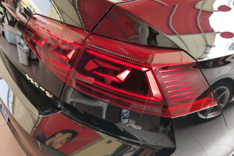 Used Volkswagen Magotan 2023 2 Million Units Commemorative Edition 330TSI DSG Luxury Version