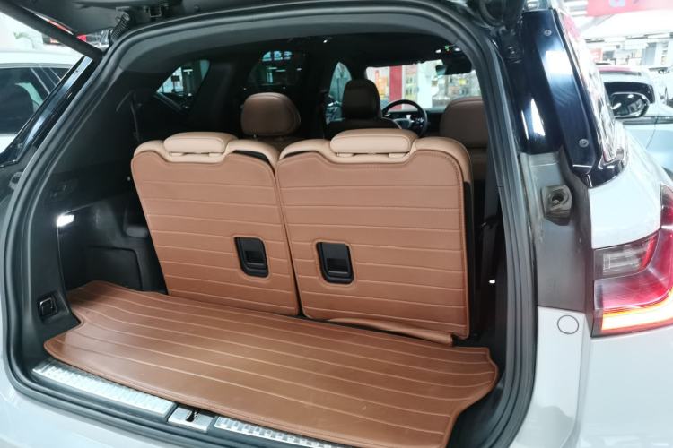 Used Nio ES8 2020 415 km Range 6-Seater Version
