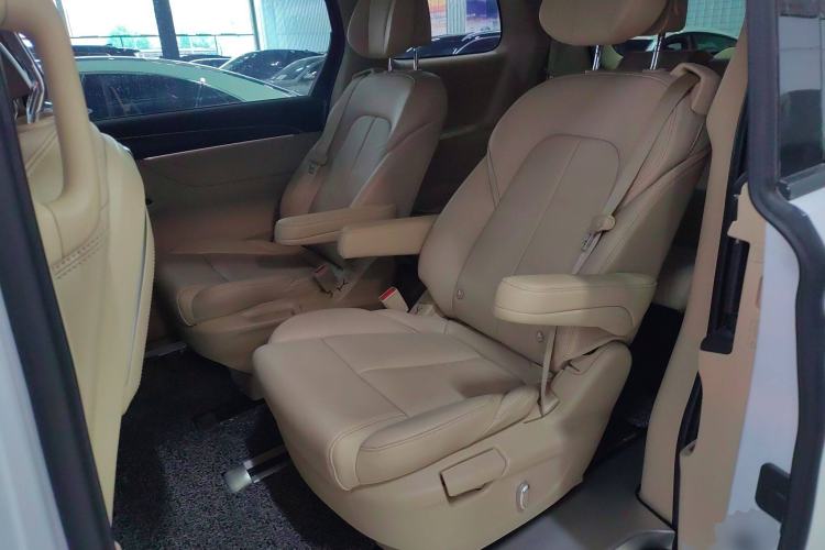 Used Buick GL8 2023 ES Lu Zun Deluxe Model
