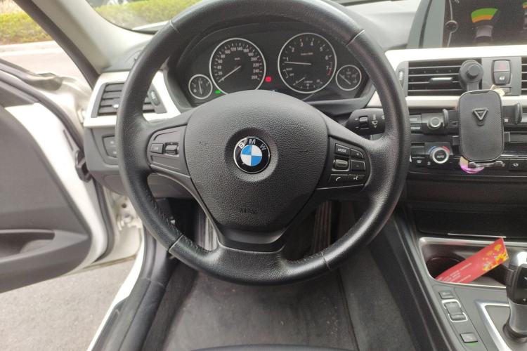 Used BMW 3 Series 2014 320Li Fashion Model
