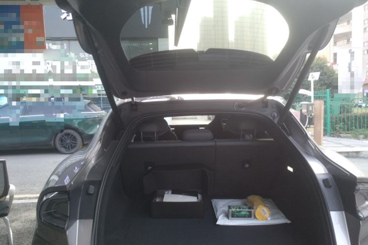 Used  YU7 2025 Ultra-Long Range Rear-Wheel Drive Version
