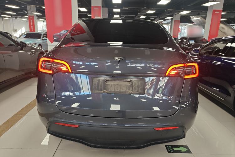 Used Tesla Model Y 2021 Long-Range All-Wheel-Drive Version 3D7