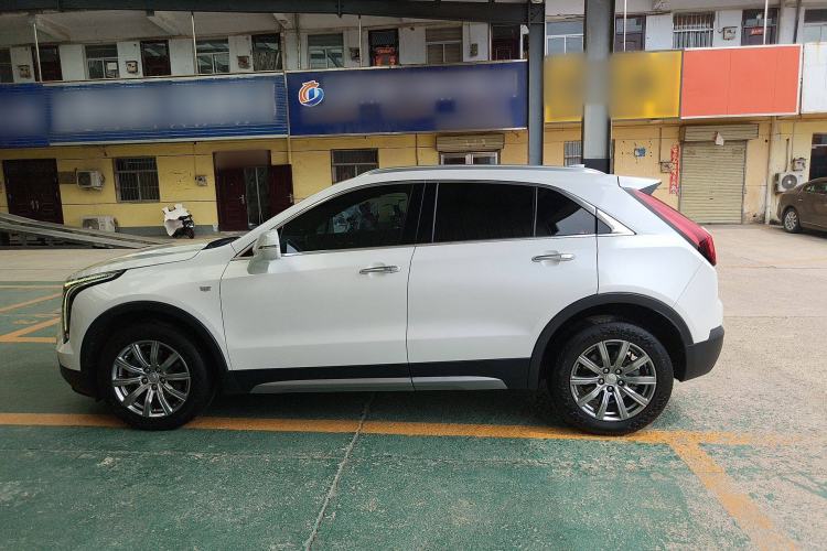 Used Cadillac XT4 2021 28T Two-Wheel Drive Leading Version
