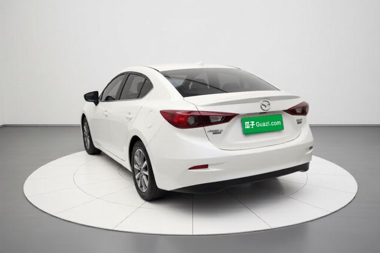 Used Mazda Mazda 3 Axela 2016 Sedan 1.5L Manual Comfort Model
