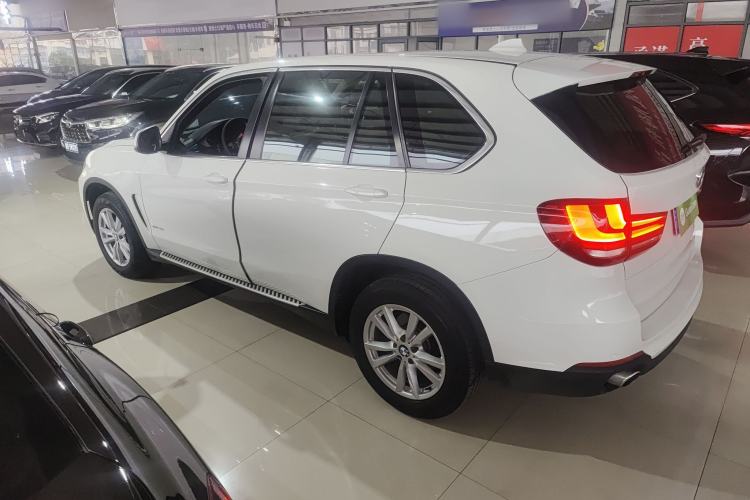 Used BMW X5 2015 xDrive35i Middle East version
