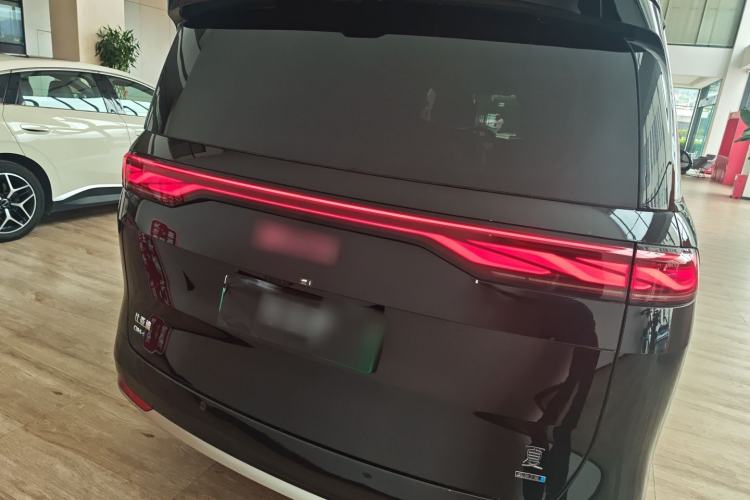 Used BYD Xia 2025 DM-i 1.5T 180km Beyond Edition
