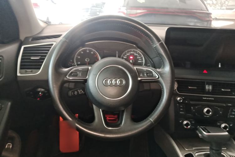 Used Audi Q5 2015 40 TFSI Technology Edition
