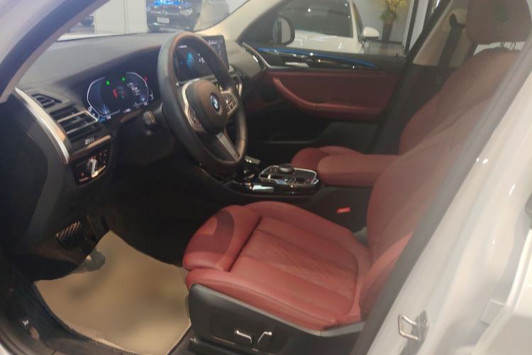 Used BMW iX3 2024 Leading Model
