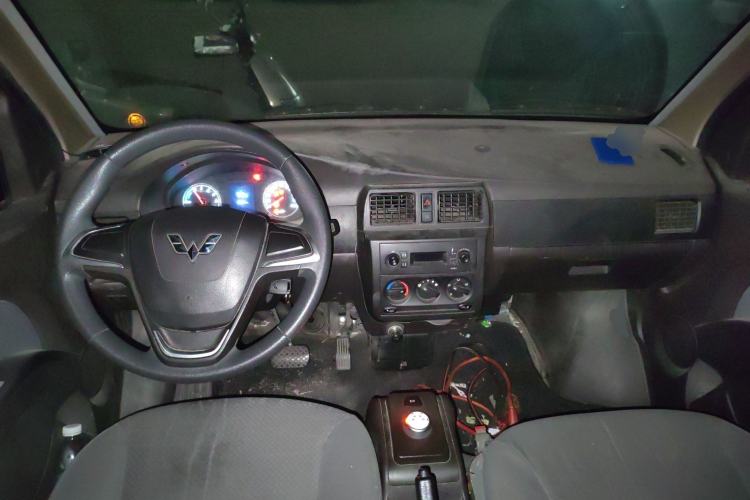 Used Wuling Rongguang EV 2022 Basic Passenger Bus Powered by Penghui Battery
