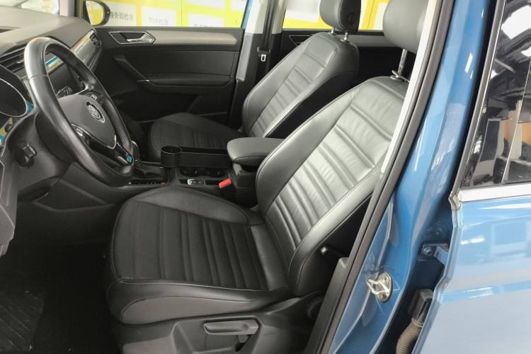 Used Volkswagen Touran 2018 Volkswagen Touran L 280TSI DSG Boundary Edition 7 Seats China VI Standard
