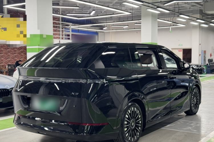 Used XPeng X9 2025 740 Ultra-Long Range Max