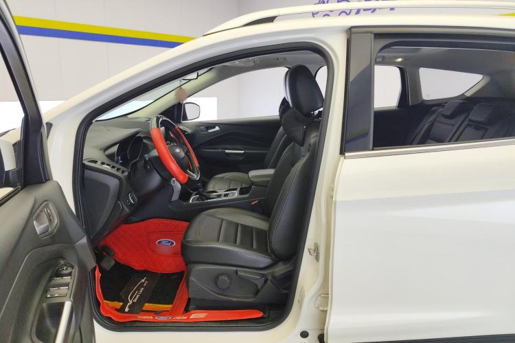 Used Ford Kuga 2018 EcoBoost 180 Two-Wheel-Drive Platinum Edition