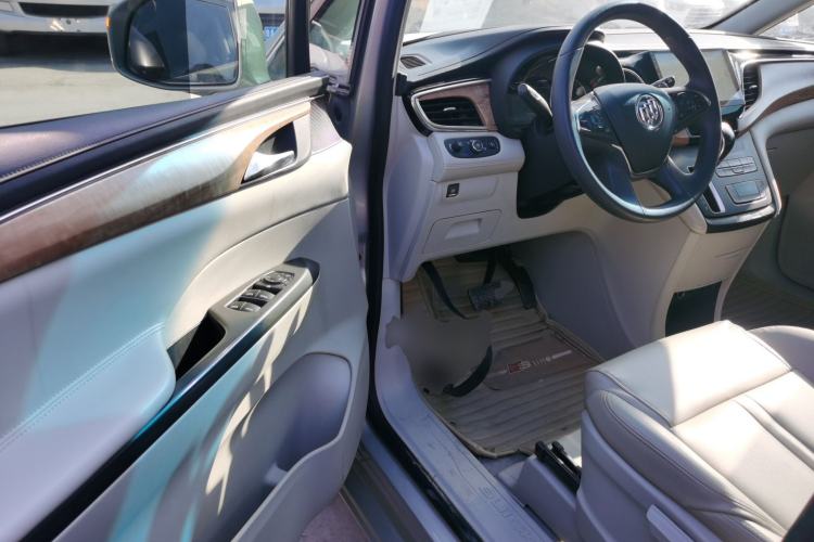 Used Buick GL8 2017 ES 28T Comfort Model China V Standard
