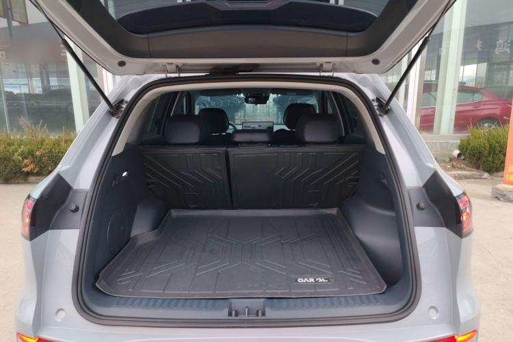 Used  E5 2024 530km Long-Range Version
