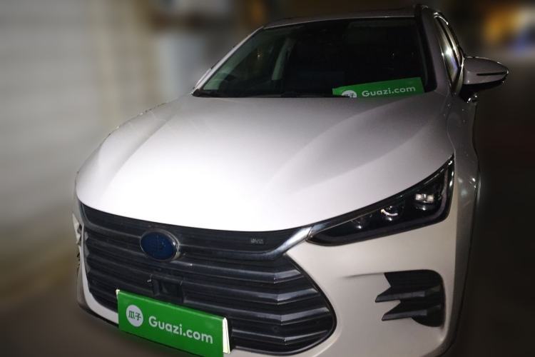 Used BYD Tang New Energy 2018 DM 2.0T All-Wheel Drive Smart Connect Advanced Model 7 Seats China V Emission Standard