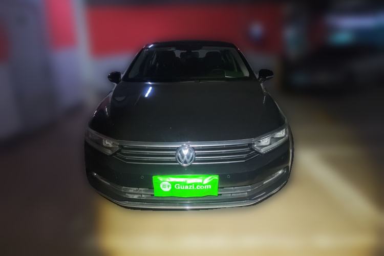 Used Volkswagen Magotan 2019 330TSI DSG Leading Model China VI Standard
