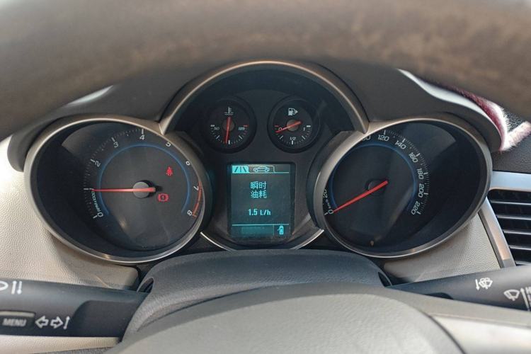 Used Chevrolet Cruze 2015 1.5L Classic SL MT
