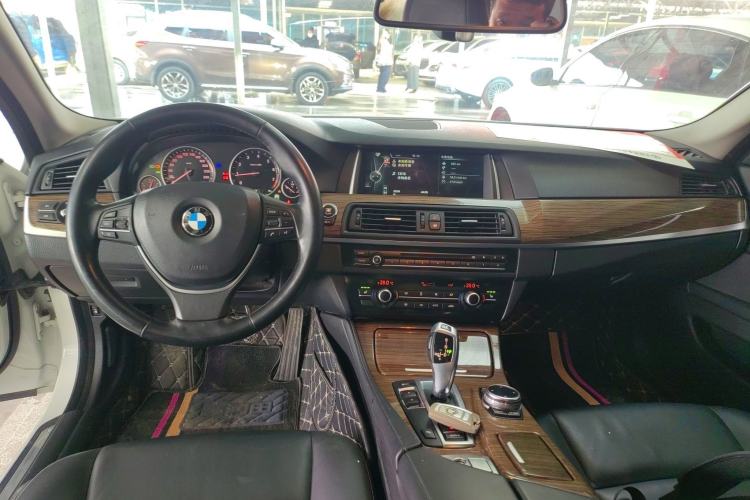 Used BMW 5 Series 2014 525Li Fashion Design Package
