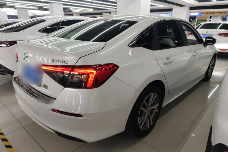 Used Honda Civic 2023 240TURBO CVT Dynamic · Center Stage Special Edition