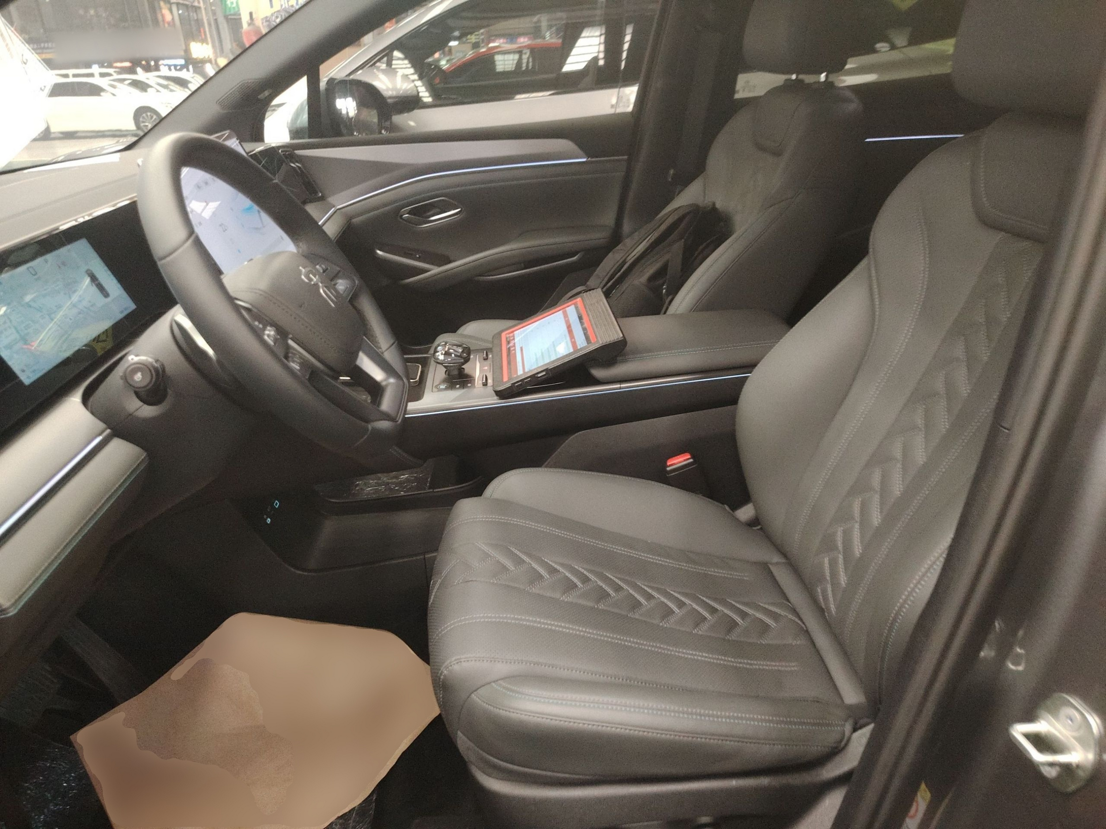 Переднее сиденье в автомобиле