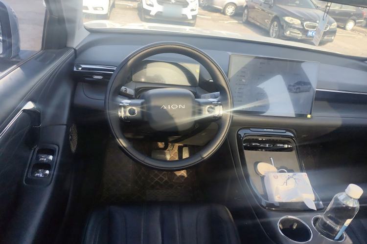 Used AION V 2024 Aion Tyrannosaurus 650 Smart Premium Edition
