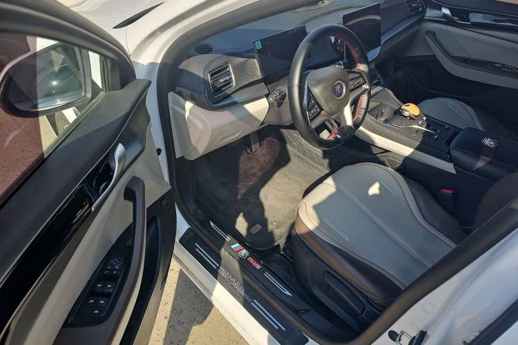 Used BYD Qin PLUS 2024 Honor Edition EV 510KM Leading Model
