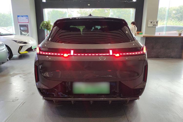 Used Lynk & Co 08 EM-P 2023 220km All-Wheel-Drive Performance Halo