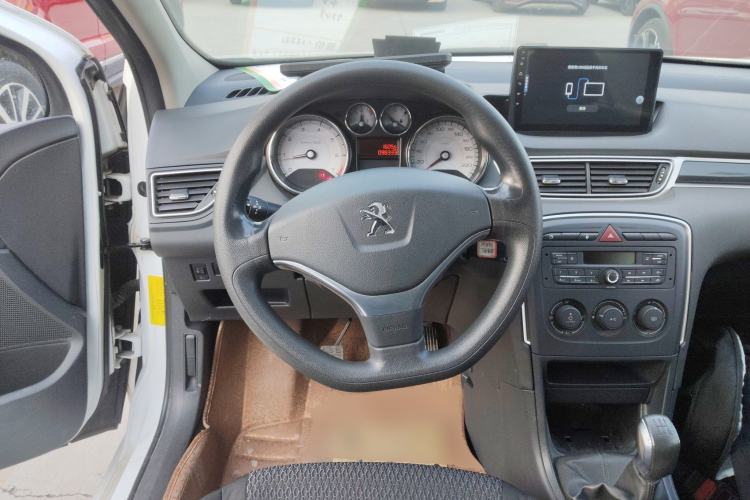 Used Peugeot 308 2014 Enjoy Edition Classic 1.6L Manual YouShang Model
