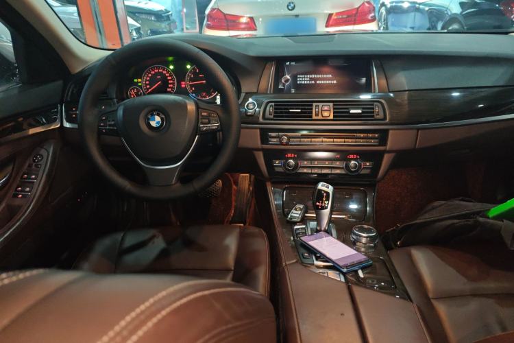 Used BMW 5 Series 2014 525Li Luxury Design Package
