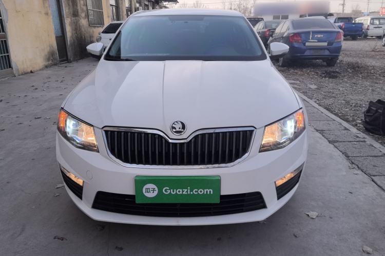 Used Skoda Octavia 2017 Classic Model 1.6L Automatic Standard Edition
