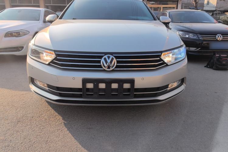 Used Volkswagen Magotan 2018 330TSI DSG Advanced Model
