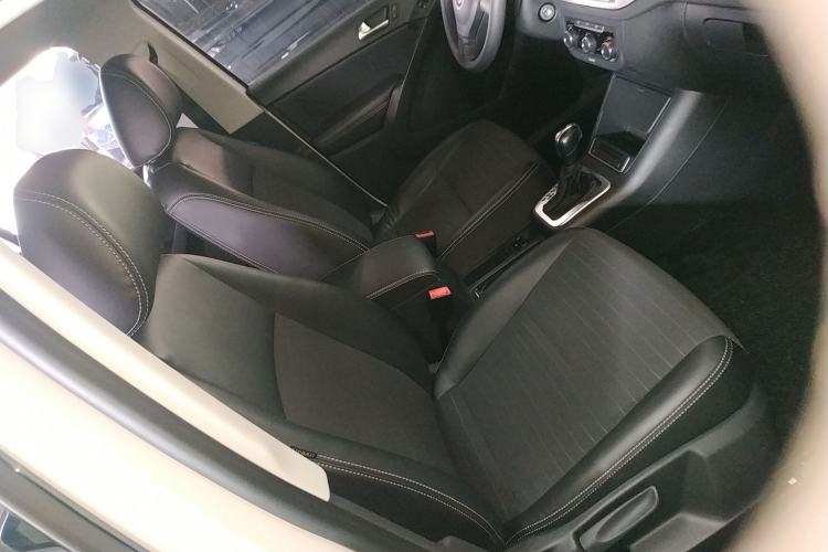 Used Volkswagen Tiguan 2017 300TSI Automatic Two-Wheel Drive Silk Road Luxury Edition