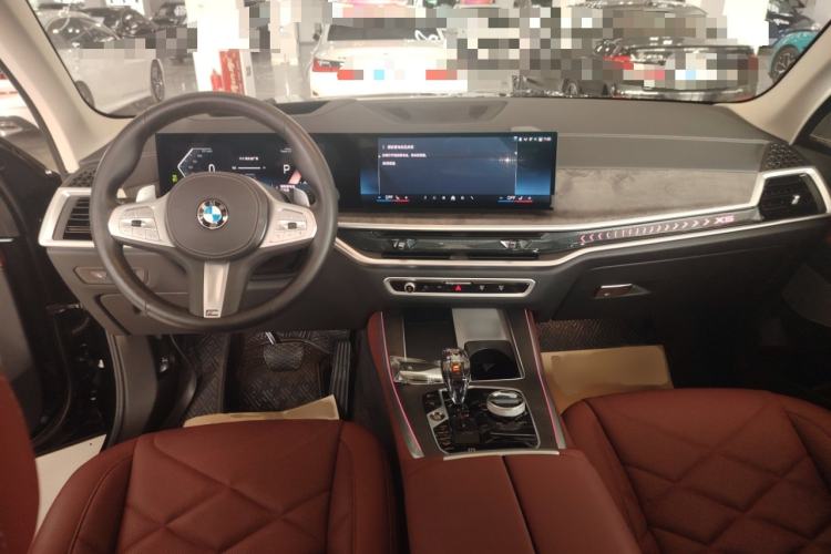 Used BMW X5 2023 xDrive 30Li Luxury M Sport Night Edition Package
