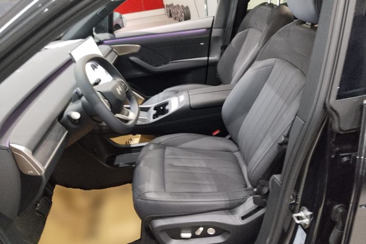 Used ONVO L60 2024 60 kWh Rear-Drive Version