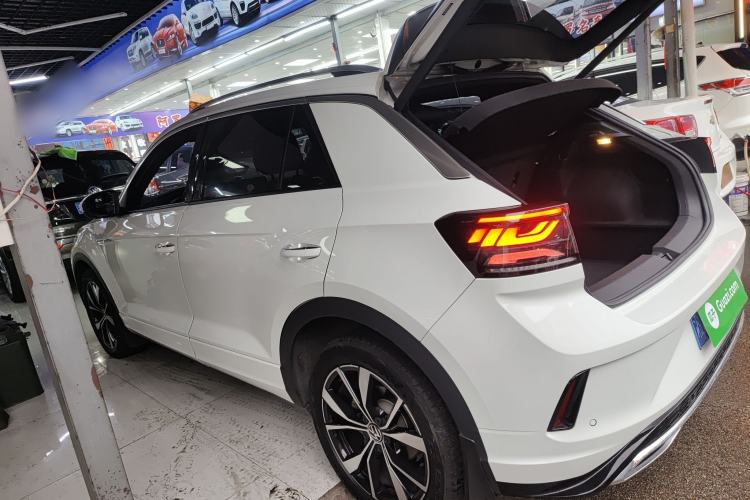 Used Volkswagen T-ROC 2023 300TSI DSG Two-Wheel-Drive Chen Guang Edition
