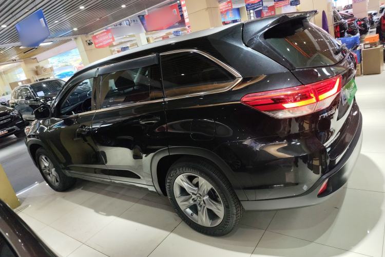Used Toyota Highlander 2018 2.0T Four-Wheel Drive Luxury Version 7 Seats China VI Standard
