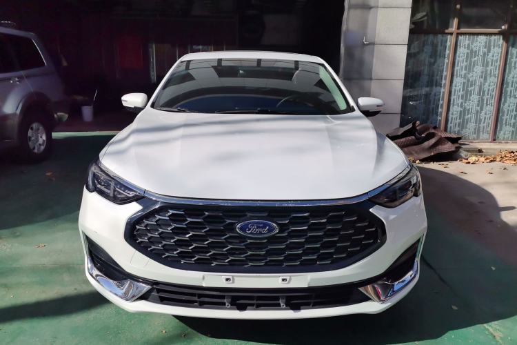 Used Ford Escort 2021 1.5L Automatic Diamond Edition
