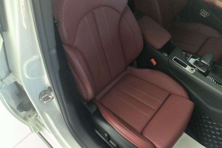 Used Audi A4L 2023 40 TFSI Luxury Dynamic Model
