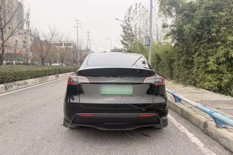 Used Tesla Model Y 2023 Rear-Wheel-Drive Version