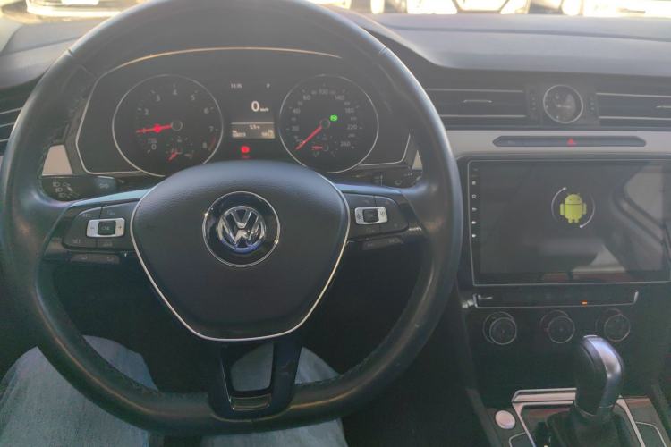 Used Volkswagen Magotan 2017 330TSI DSG Leading Model