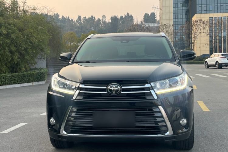Used Toyota Highlander 2018 2.0T Four-Wheel Drive Prestige Version 7 Seats China VI Standard