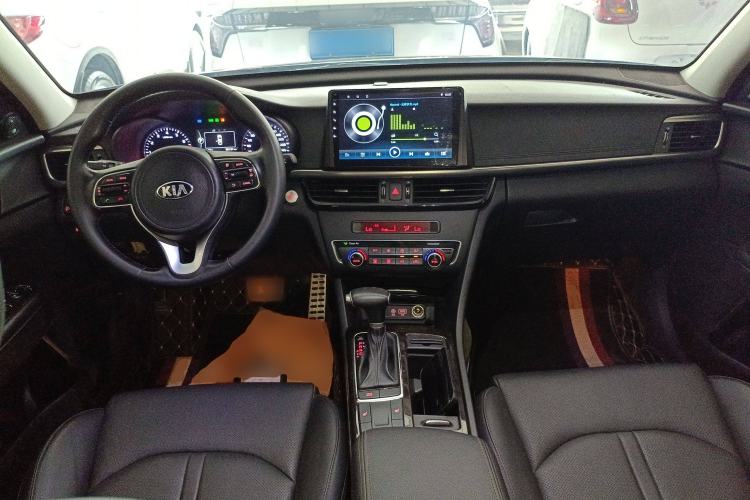 Used Kia K5 2016 2.0L Automatic LUX
